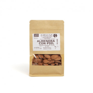 Almendra cruda  ECO con piel.